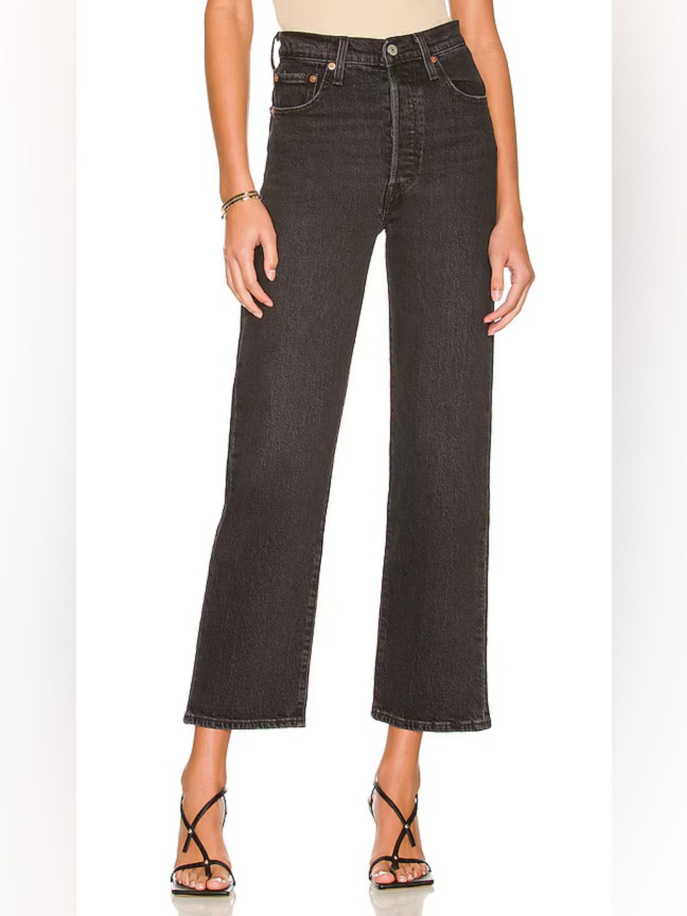 Levi’s Ribcage Straight Ankle Jeans in Black
